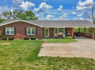 13544 Irvine Rd, Winchester, KY 40391