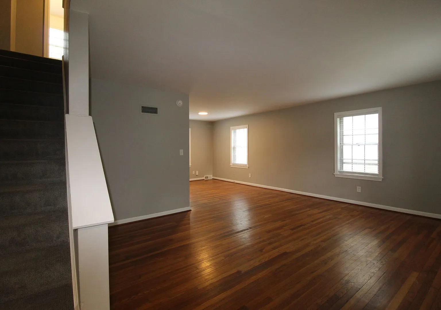 September FREE On This 2 Bedroom 2 Bath Duplex In The Waldo Area — Photo 3