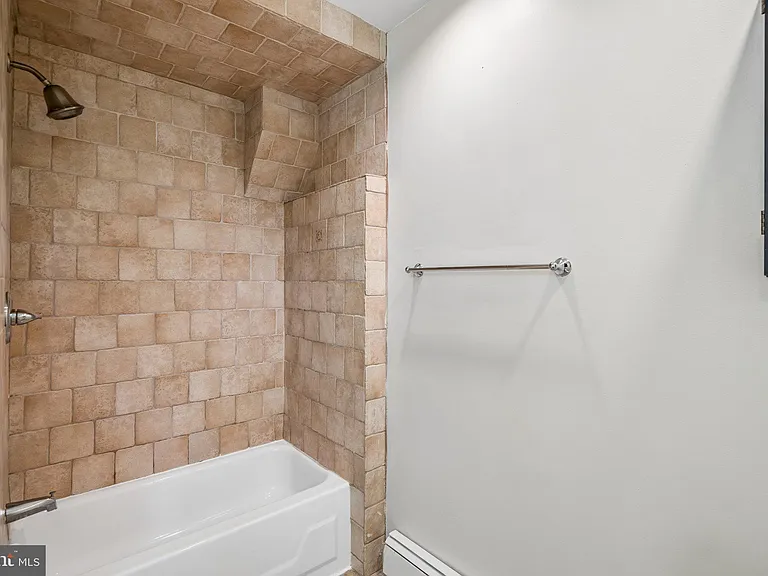 481 Gerhard St #1 — Photo 20