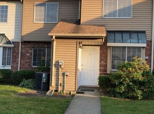 24B Franklin Ln, Staten Island, NY 10306