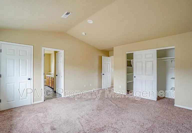 7809 NE 24th Ct — Photo 13
