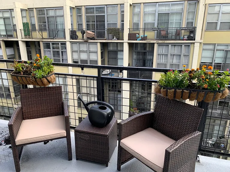 900 N Kingsbury St #809 — Photo 11