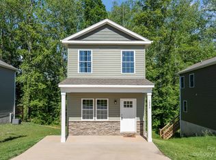 1090 20th St NE, Hickory, NC 28601