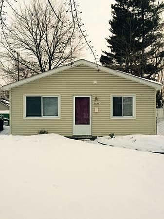 1st image of 1132 E Milton Ave