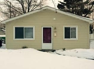 1132 E Milton Ave, Hazel Park, MI