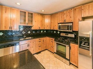 391 Hyde Park Ave APT 103, Roslindale, MA 02131