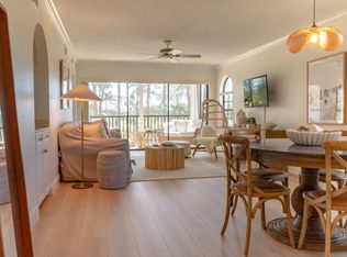 265 Deerwood Cir APT 10, Naples, FL 34113