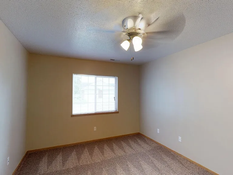 Oakmont Estates — Photo 78
