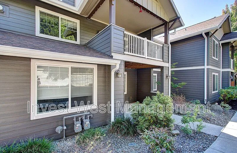 Ellsworth on the Park Condominiums — Photo 1