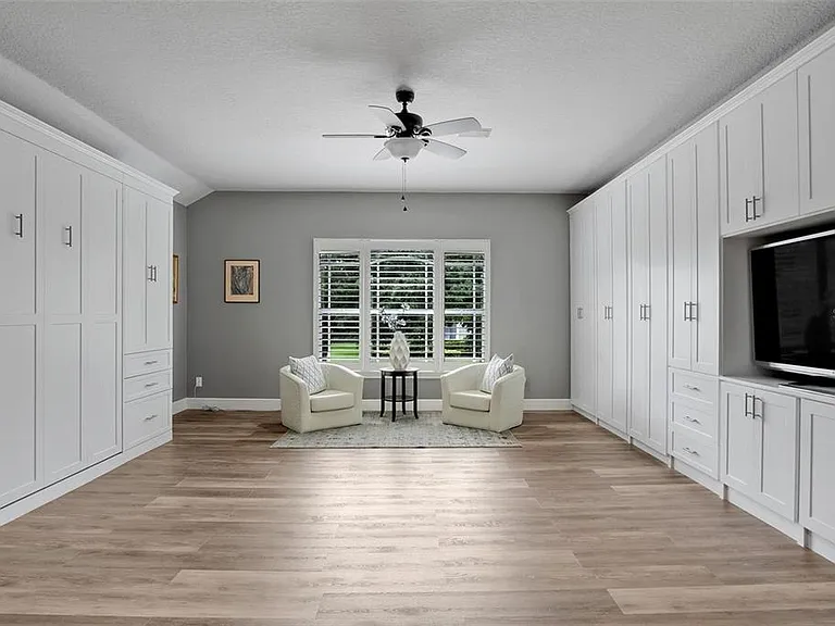 8629 Great Cove Dr — Photo 10