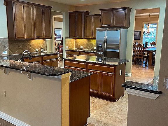 4th image of 104 Pipe Creek Ln