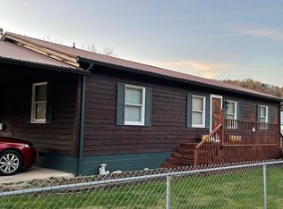 32 Old Dwale School Rd, Dwale, KY 41621