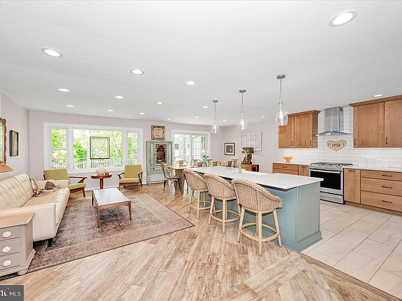 5th image of 14408 Pecan Dr