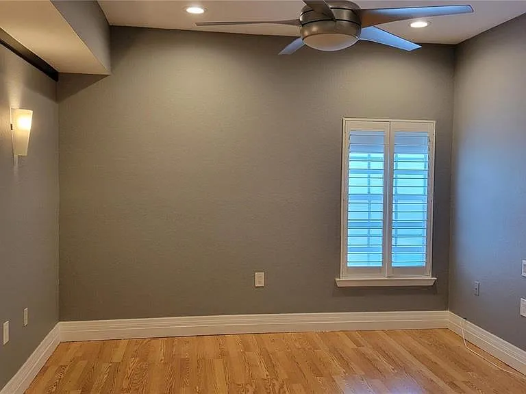 5168 Northridge Rd #106 — Photo 9