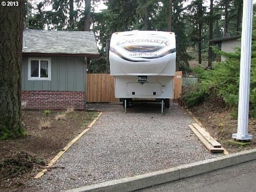 3rd image of 1008 SE 99th Ave