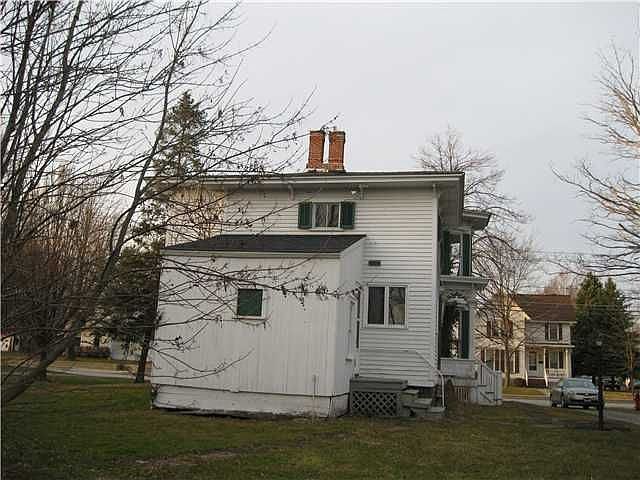 2nd image of 86 W Albion St