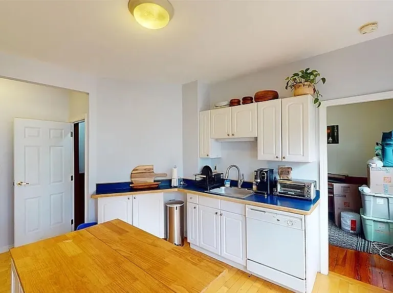 22 Boynton St #3 — Photo 31