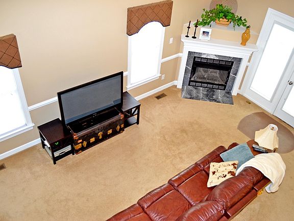 Soaring 2 Story Family Room!