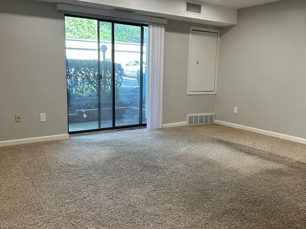 1544 Cedarwood Dr APT 157, Westlake, OH 44145