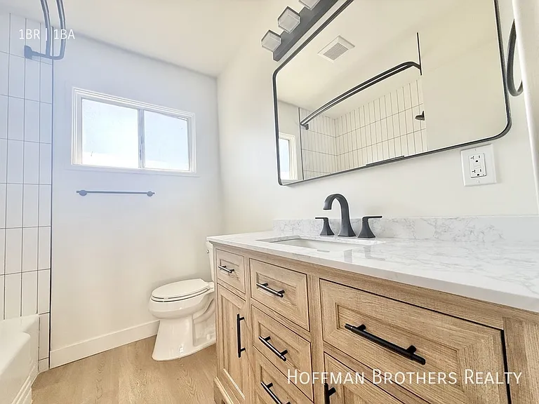 5757 La Mirada Ave #13 — Photo 6