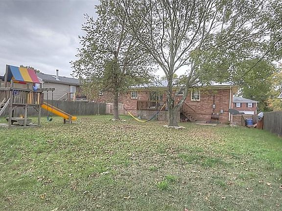 3rd image of 1327 Beulah Park