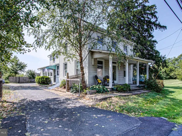 1079 Old Skippack Rd, Harleysville, PA 19438