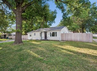 14601 E 39th St S, Independence, MO 64055