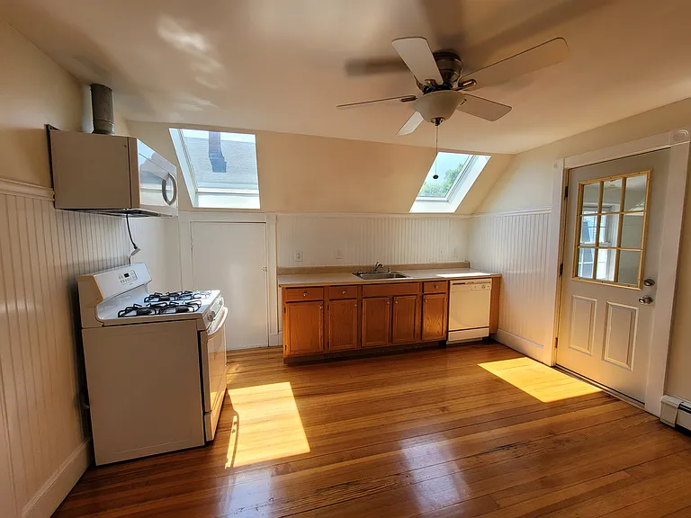 146 Hillside Rd #3 — Photo 8