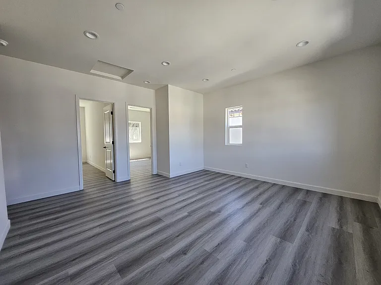 1355 Point Loma Pl — Photo 9