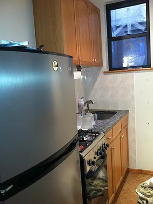 Rented by Kings Court Real Estate | media 17