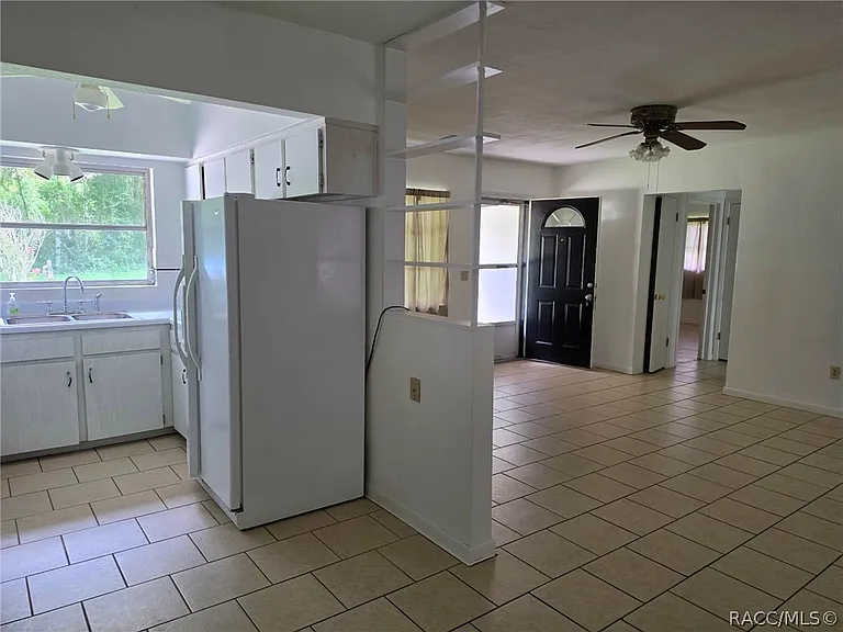 6106 E Calico Ln — Photo 8
