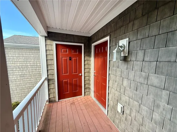 70 Turner St #A-2, Warwick, RI 02886