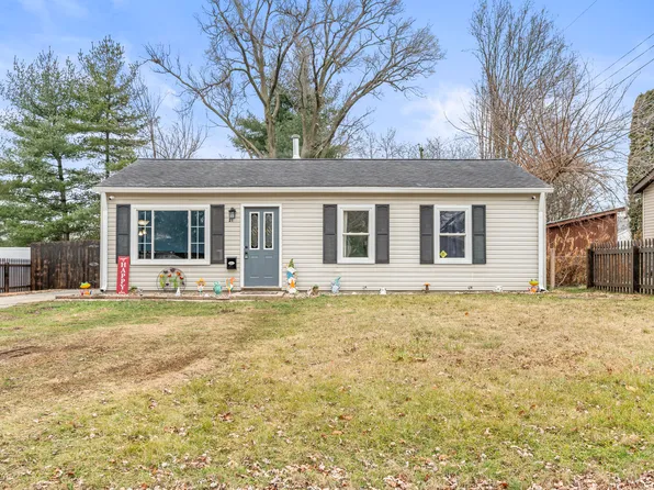21 Sunset Mnr, Mooresville, IN 46158