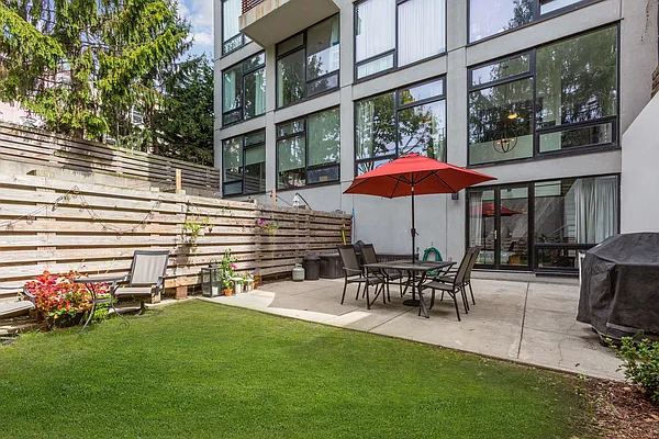 Sold by REMAX Elite | media 27