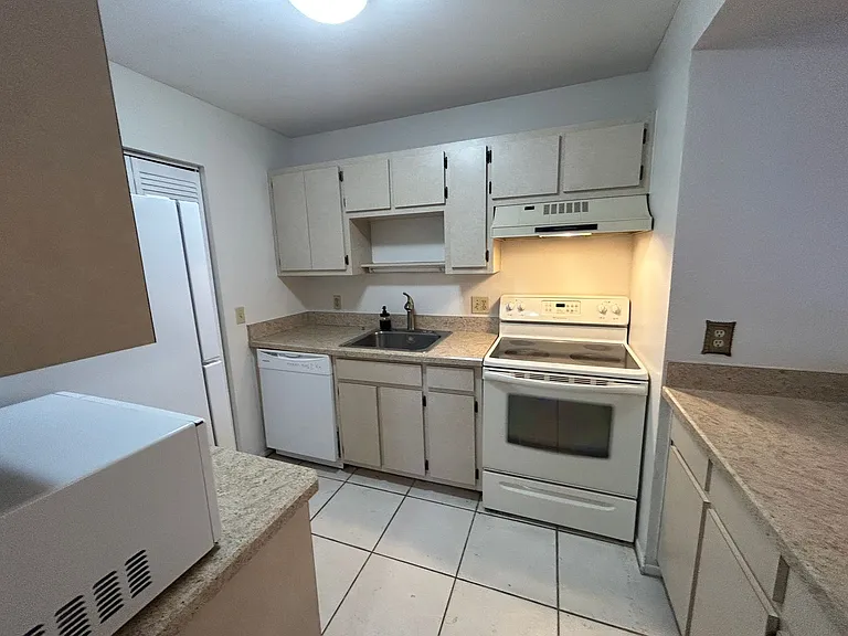 6494 Royal Woods Dr #2 — Photo 8
