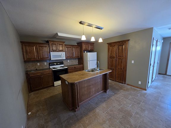 3rd image of 1109A Kimmy Ln