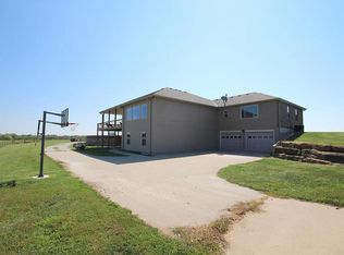 8591 Lookout Point Rd, Odessa, MO 64076