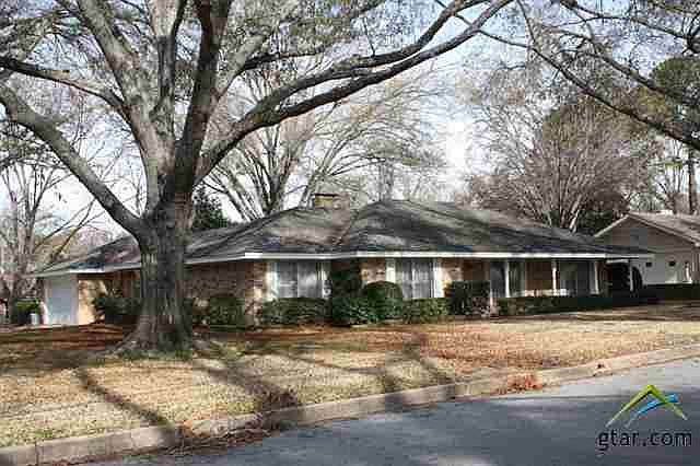1st image of 725 Barclay Dr