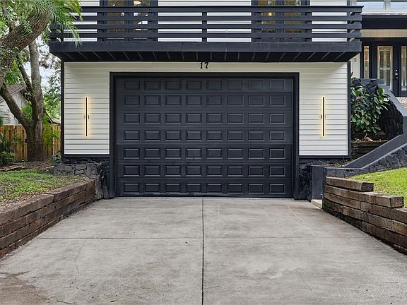 2nd image of 17 PINEWOOD CIRCLE