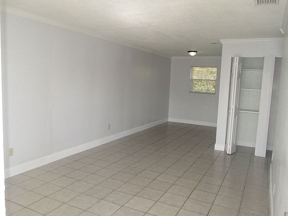 5th image of 2241 Euclid Ave APT 5