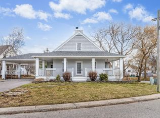 15 Willow Ln, Portland, ME 04102