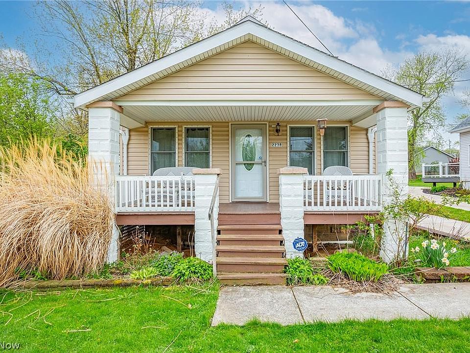 1st image of 2238 Cooledge Ave