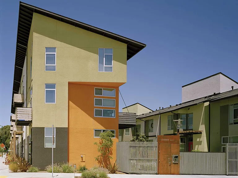2800 Mandela Pkwy — Photo 13