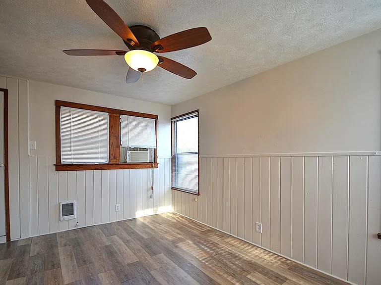 1707A E Main St — Photo 19