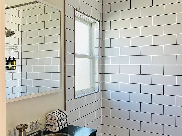 2310 N Northlake Way #1 — Photo 12