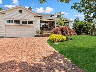 150 Sunset Road, Massapequa, NY, 11758