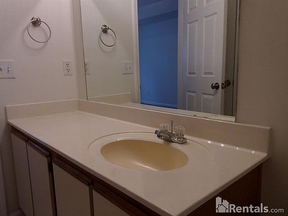 4th image of 1111 Benton Mason Dr
