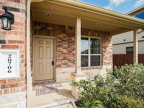 3rd image of 20706 Jasmine Hills Ct