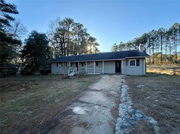1756 Fairview Cir, Powder Springs, GA 30106