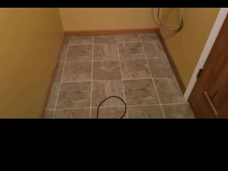 135 Oakwood Ave — Photo 3